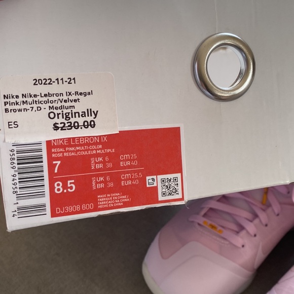 NIKE Lebron IX Regal pink multicolor NWT size 8.5 - Picture 6 of 14
